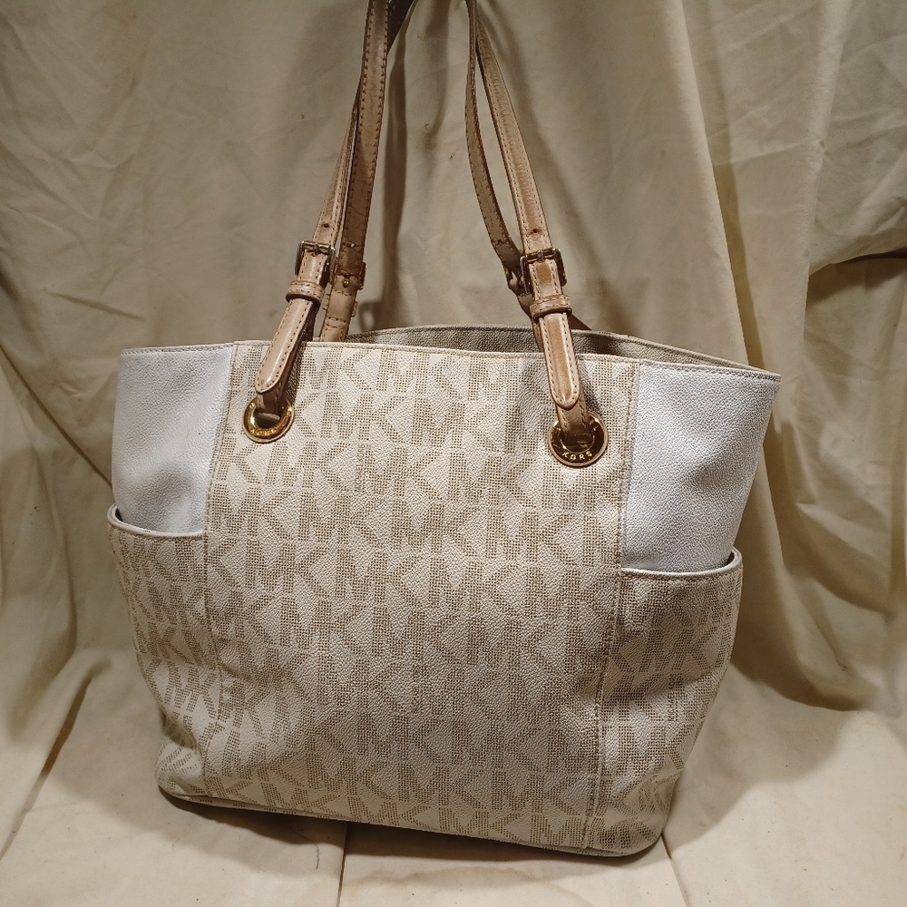 Michael kors tote - Picture 8 of 14